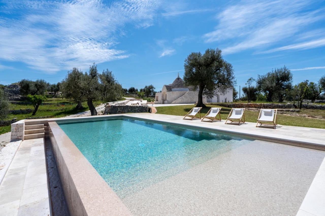 Trulli Cicerali , Trulli Design Con Piscina Panoramica Ostuni Exterior foto