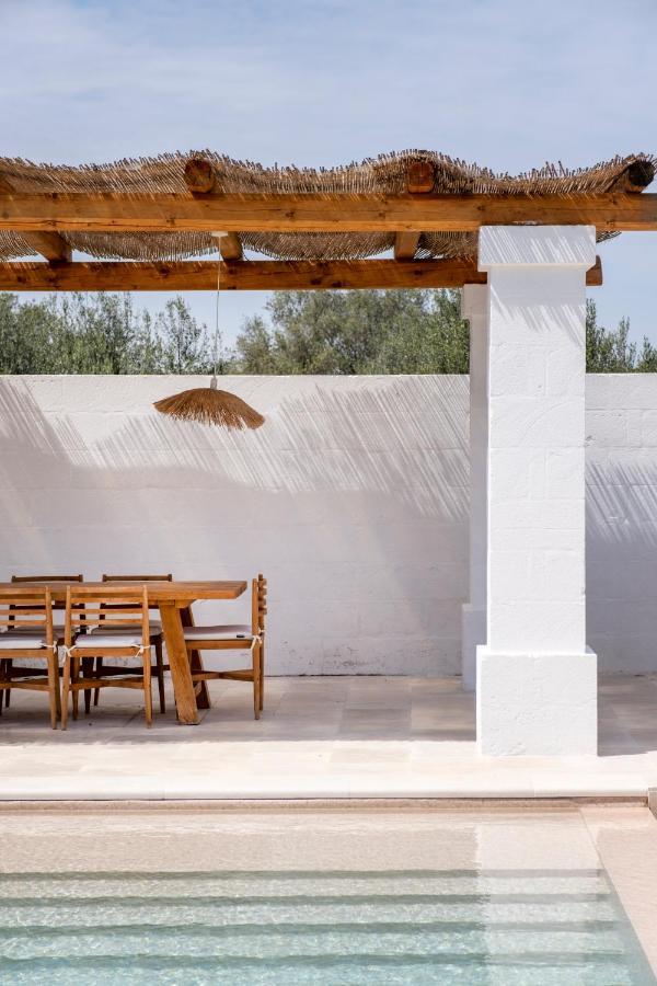 Trulli Cicerali , Trulli Design Con Piscina Panoramica Ostuni Exterior foto