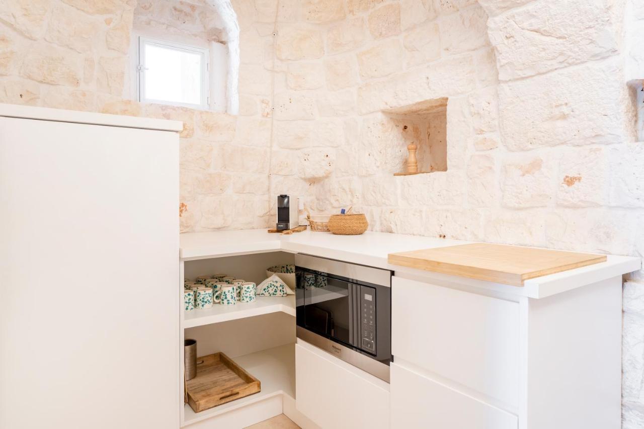 Trulli Cicerali , Trulli Design Con Piscina Panoramica Ostuni Exterior foto